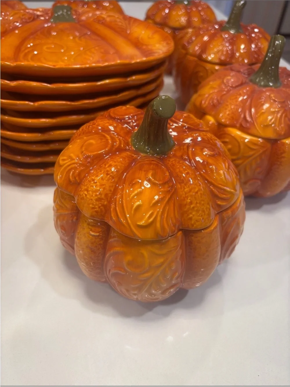 Pier 1 Pumpkin Dinnerware Set for 4 | 4 Pumpkin Soup Tureens w/ Lids + 4 Plate